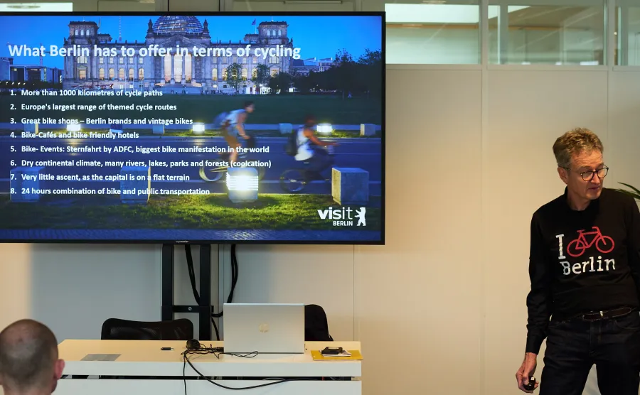 Tänzlers presentation about cycling promotion in Berlin